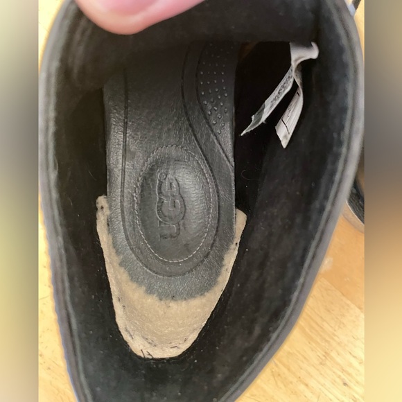 UGG Men’s Leighton Leather Lace Up Chukka Boot W/Gum Sole. Black. Size 8. EUC. - Picture 7 of 13